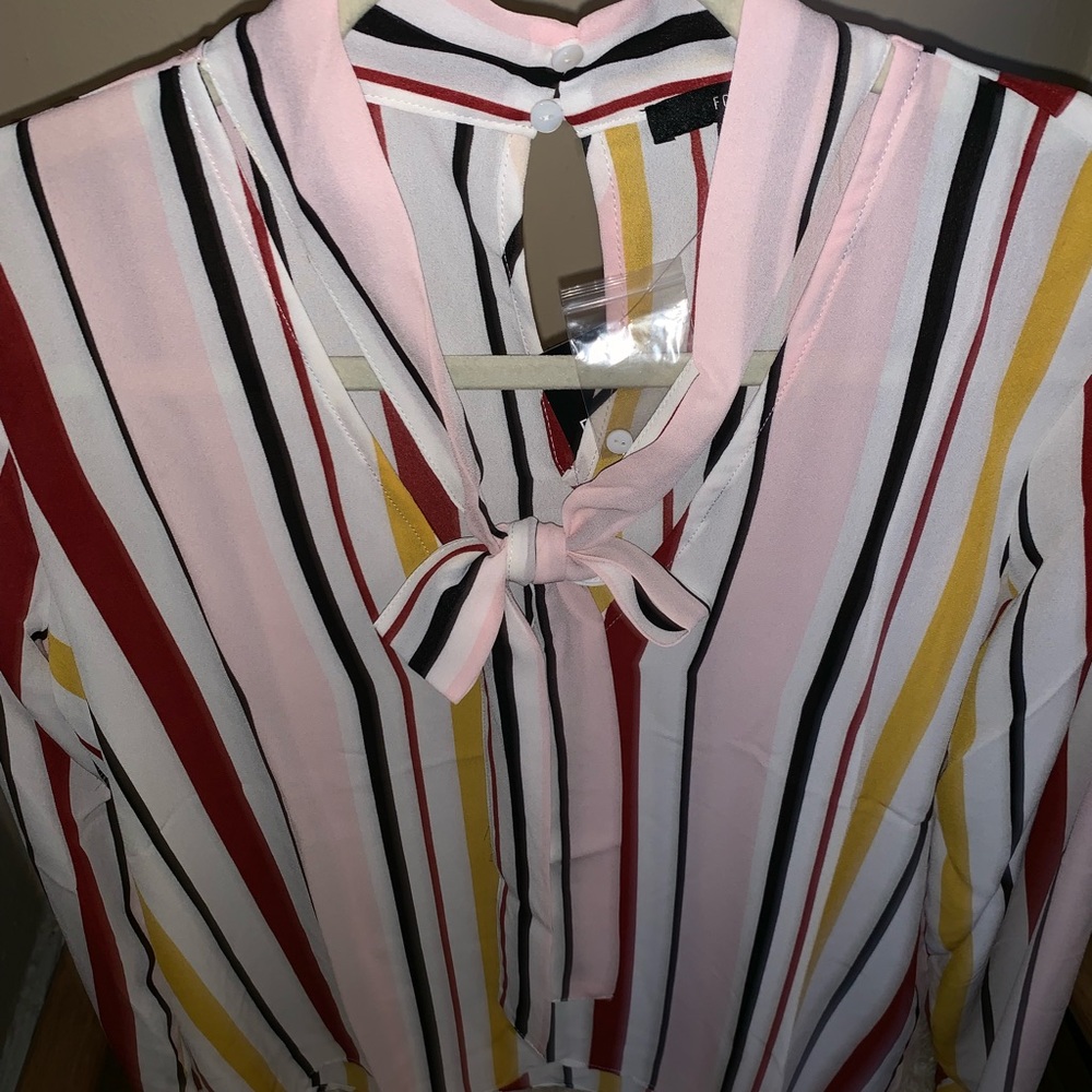 BRAND NEW F21 STRIPED BLOUSE